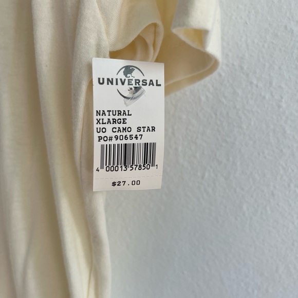 Universal studios camo t shirt. - Picture 5 of 5